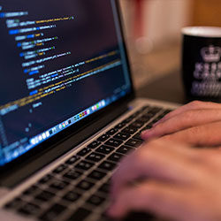 汤头条轻量版下载深度揭秘：爆料风波背后，圈内人在超市货架前的角色特别令人意外